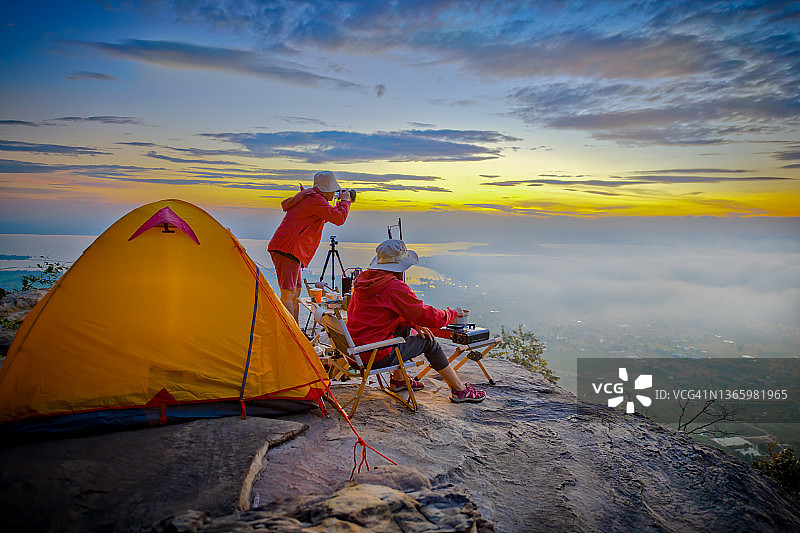 山地营地图片素材