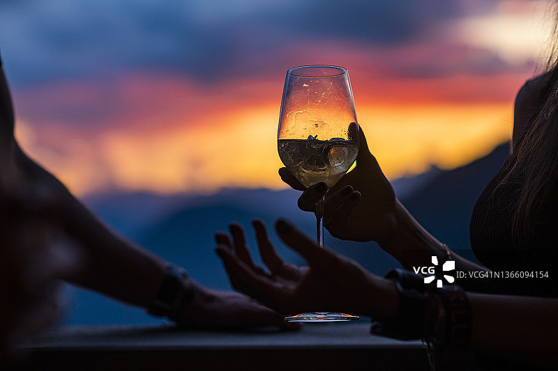 傍晚饮品图片素材