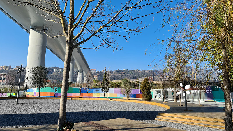 热那亚圣乔治大桥图片素材