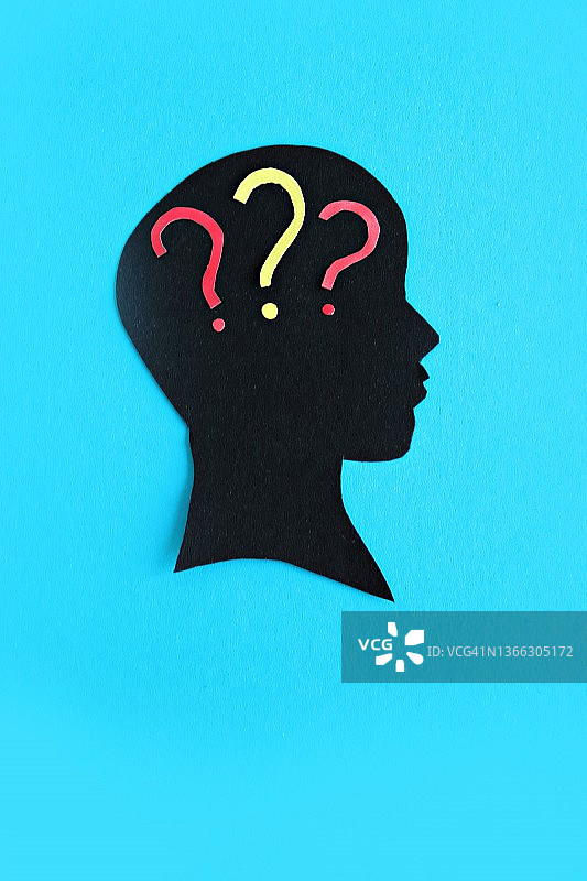 困惑的纸质头像；问题概念图片素材
