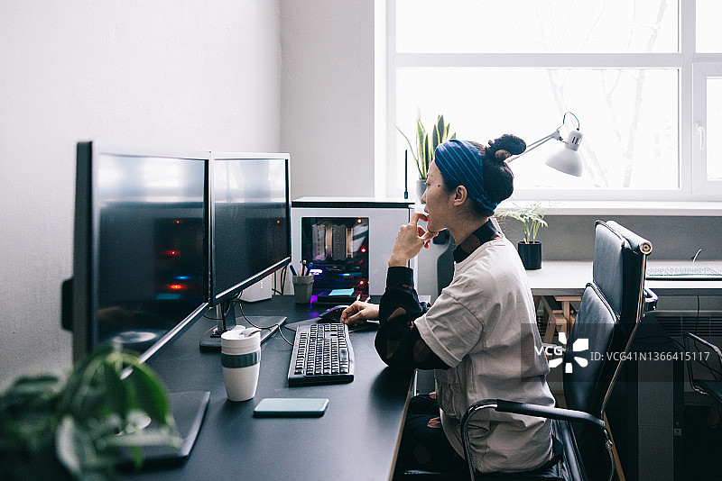 程序员开发新软件图片素材