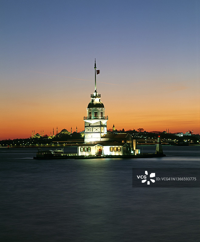 少女塔夜景图片素材