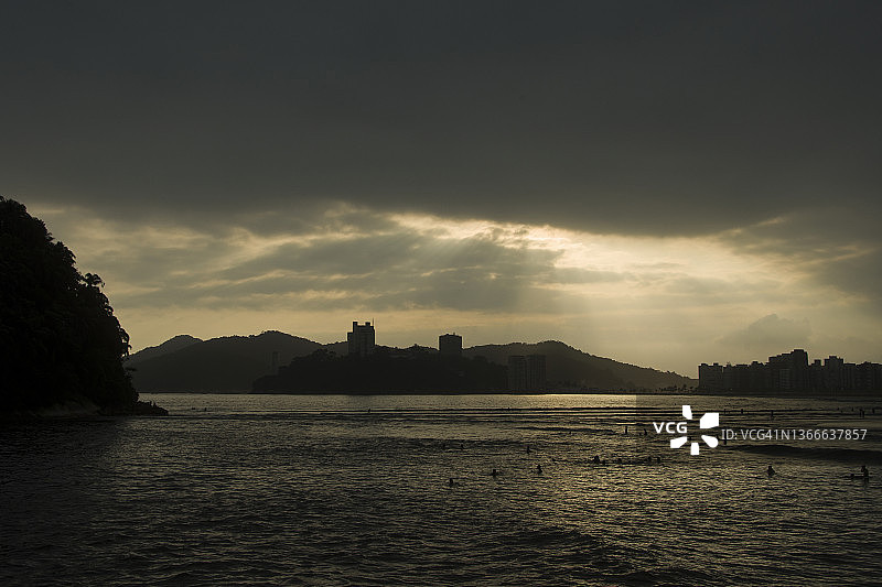 巴西圣保罗桑托斯/圣维森特日落图片素材