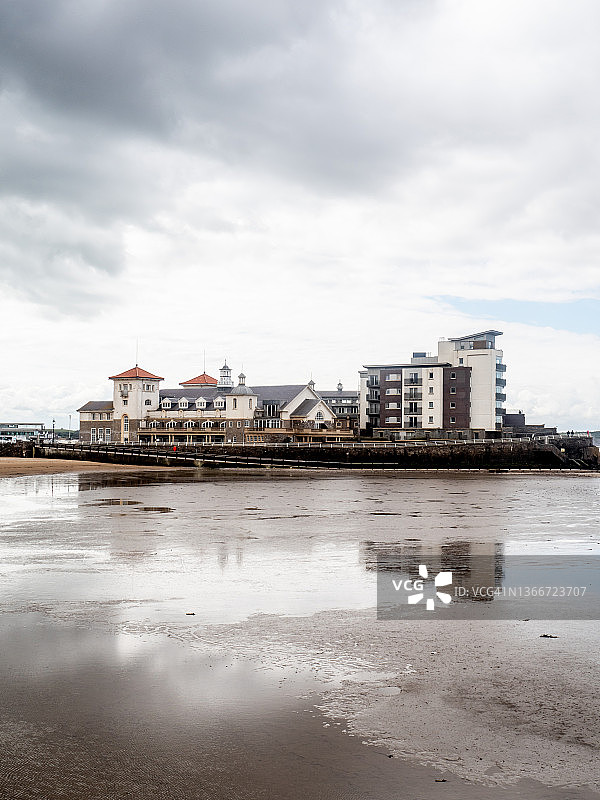 韦 Weston-super-Mare 海滩和布里斯托尔海峡图片素材