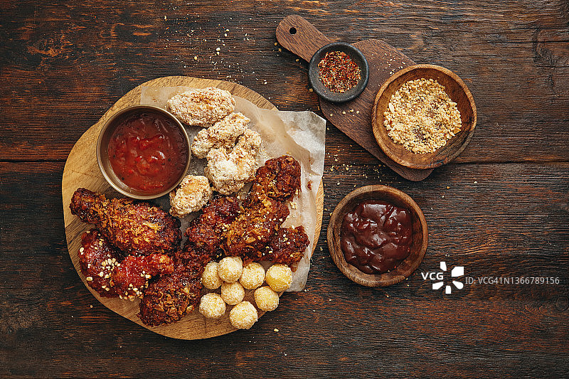 亚洲风味烤鸡腿鸡翅图片素材