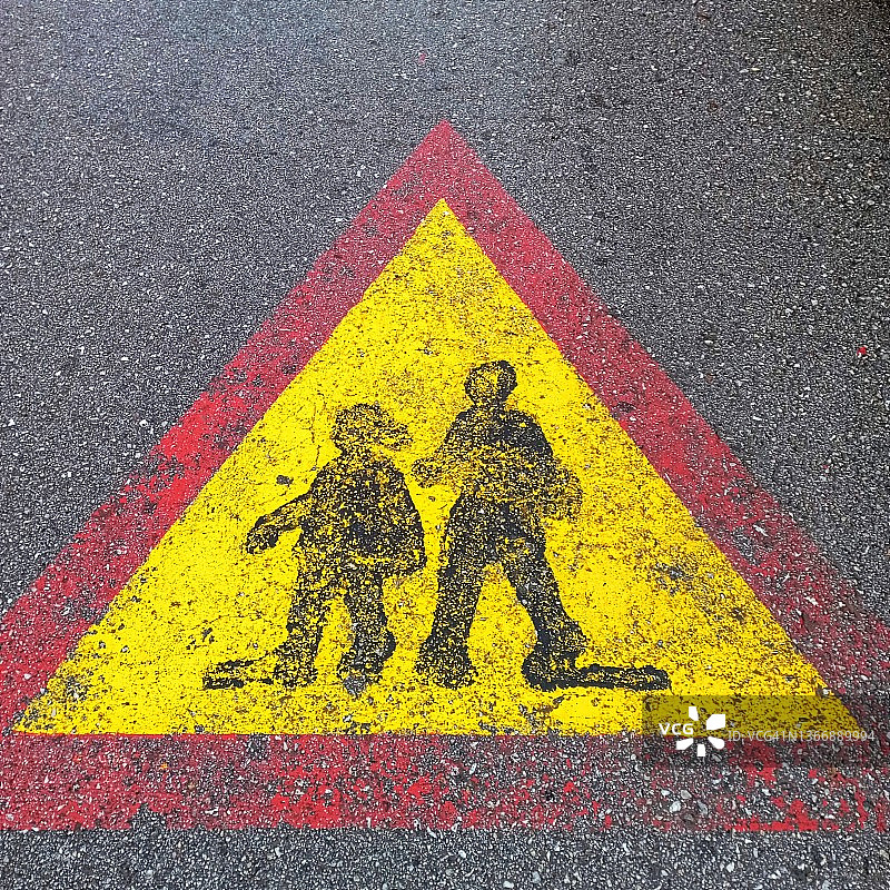 学童过马路标志图片素材