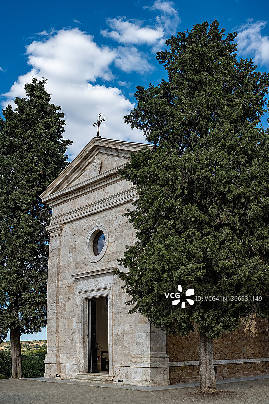 托斯卡纳奥尔恰谷维塔莱塔圣母礼拜堂图片素材