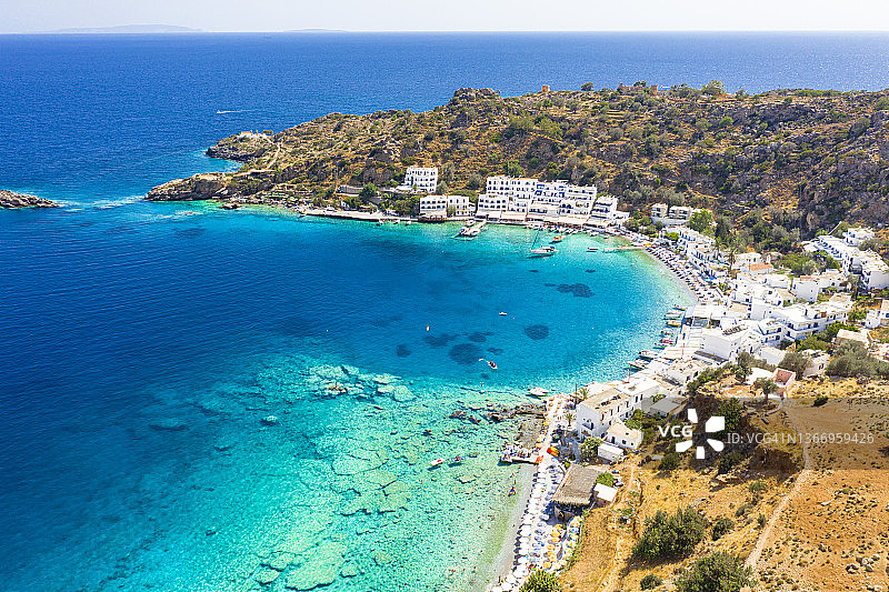 克里特岛卢特罗海边村庄的水晶海图片素材
