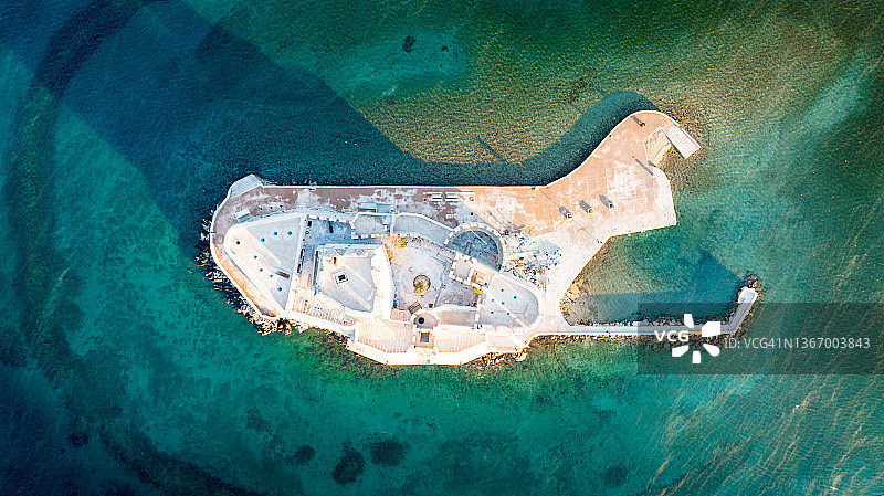 希腊纳夫普利翁布尔齐水上城堡日落航拍图片素材