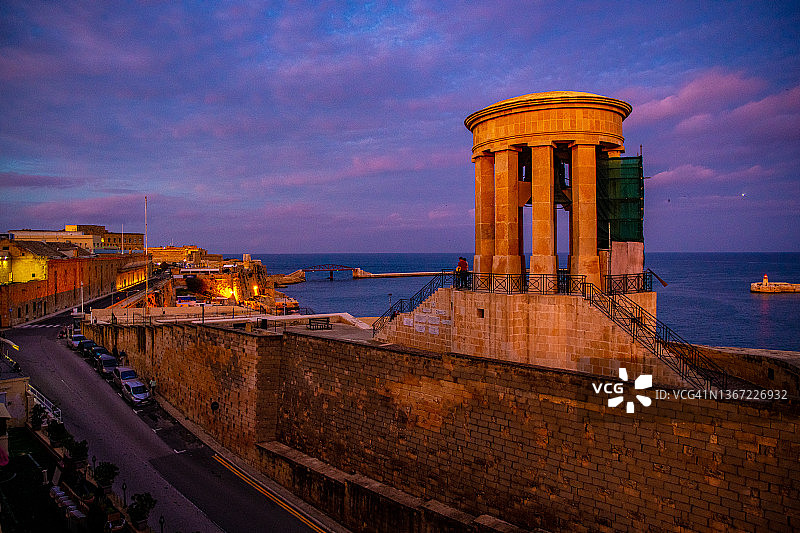 马耳他瓦莱塔的壮丽日落图片素材