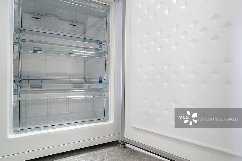 开门的冰箱图片素材