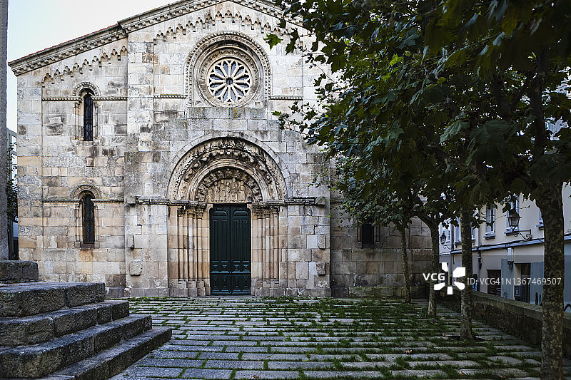 西班牙拉科鲁尼亚圣玛丽亚杜坎普教堂图片素材