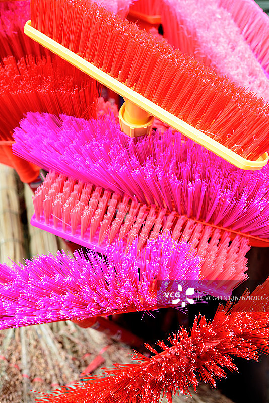 待售的红色塑料刷图片素材