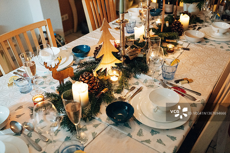 圣诞节餐桌图片素材