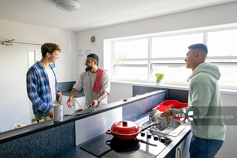厨房烹饪与清洁图片素材