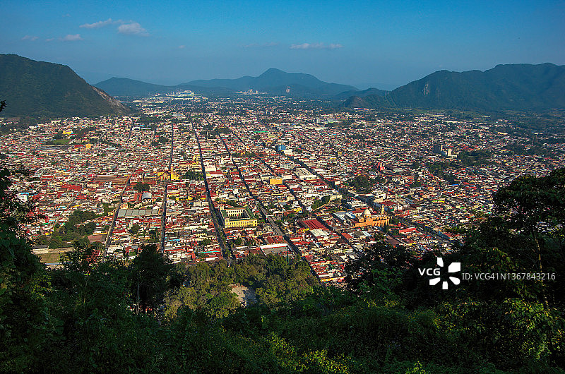 墨西哥韦拉克鲁斯州奥里萨巴镇Cerro del Borrego的日落景观图片素材