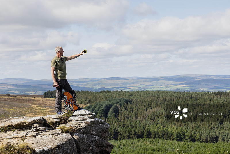 为他的成就感到自豪图片素材