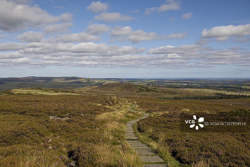 通往和平与宁静的道路图片素材