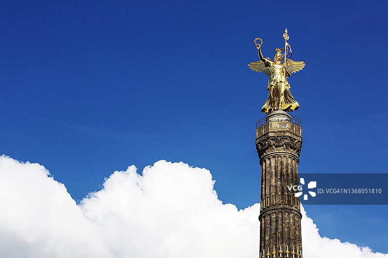 柏林胜利柱上的金色雕塑（德国：Goldelse）图片素材