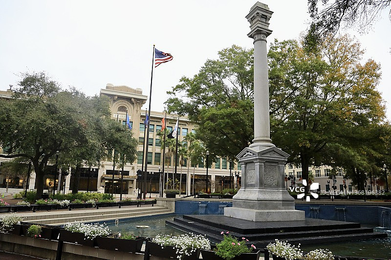 詹姆斯·韦尔登·约翰逊公园和佛罗里达州杰克逊维尔市政厅图片素材