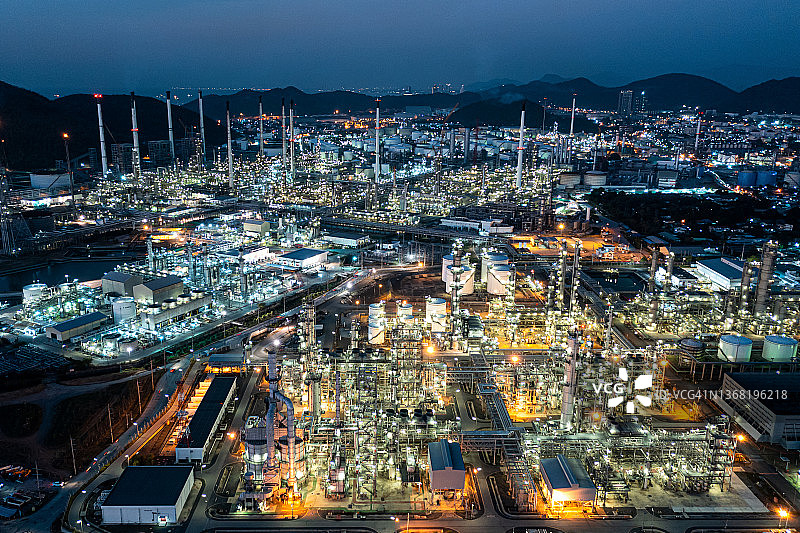 带有景观的炼油厂图片素材
