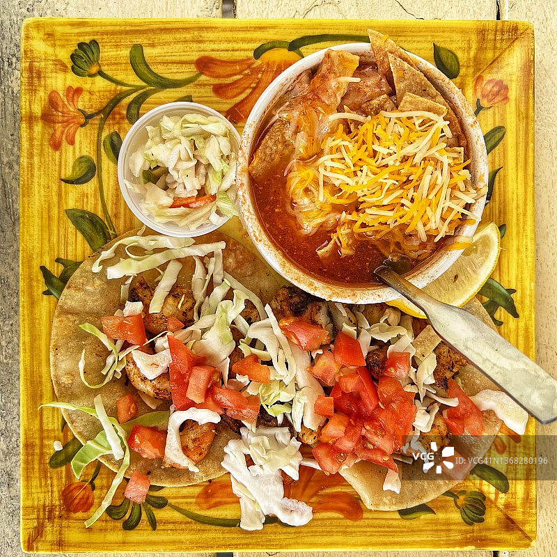 鲜虾玉米卷图片素材