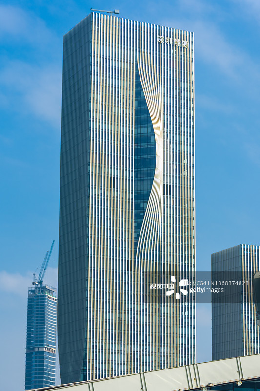 中国深圳商务区现代摩天大楼图片素材