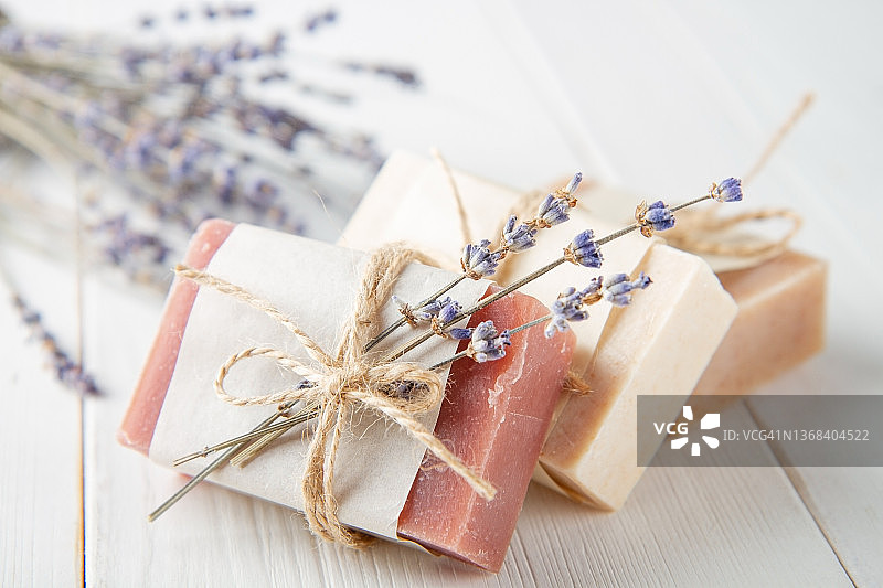 薰衣草手工有机皂图片素材