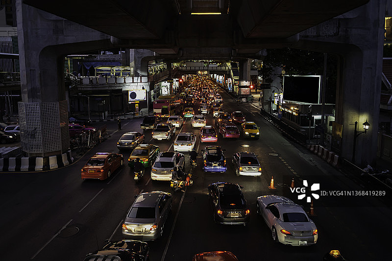 曼谷高峰时段交通拥堵图片素材
