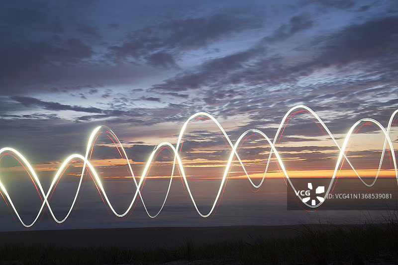 日落时分的海边光绘图片素材