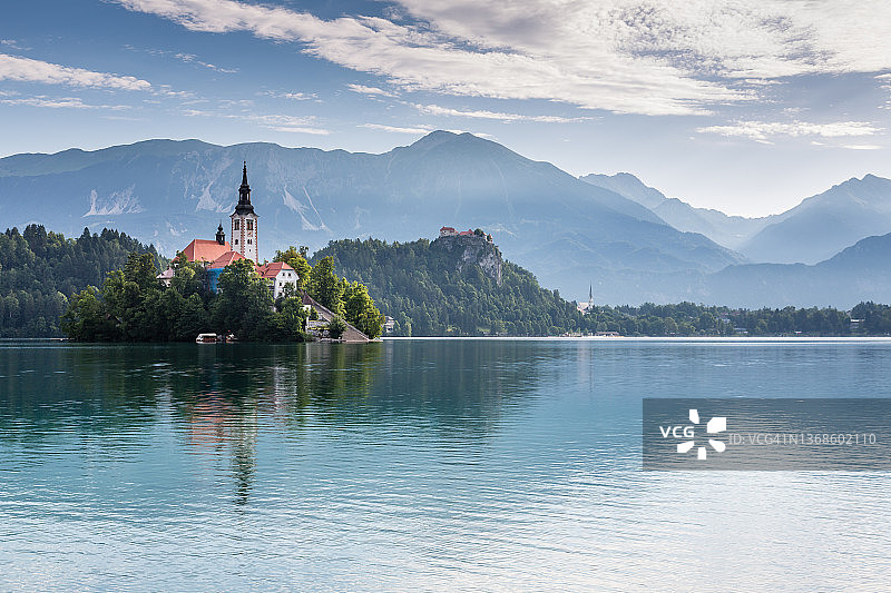 布莱德湖的圣母升天教堂图片素材