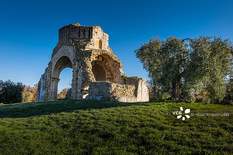 圣布鲁齐奥修道院,格罗塞托 - 意大利托斯卡纳图片素材
