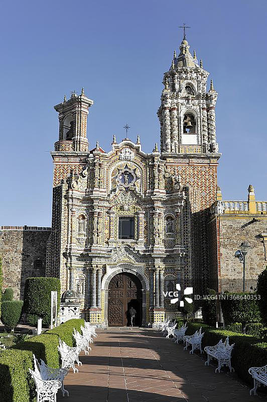 圣弗朗西斯科·德·阿卡特佩克教堂，墨西哥普埃布拉州图片素材