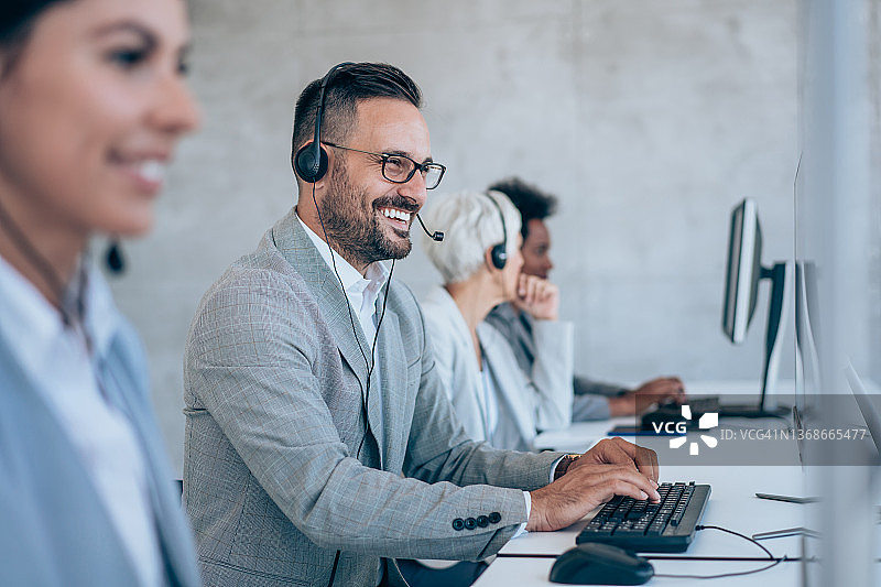 呼叫中心工作人员图片素材