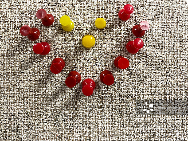 心形图钉图片素材