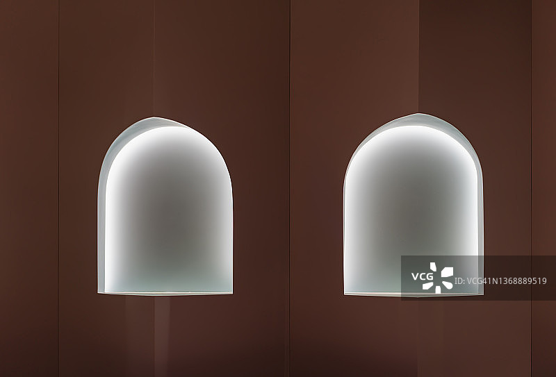 两扇明亮的门，极简概念插图图片素材