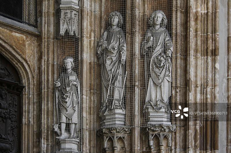 德国巴登-符腾堡州乌尔姆大教堂雕塑图片素材