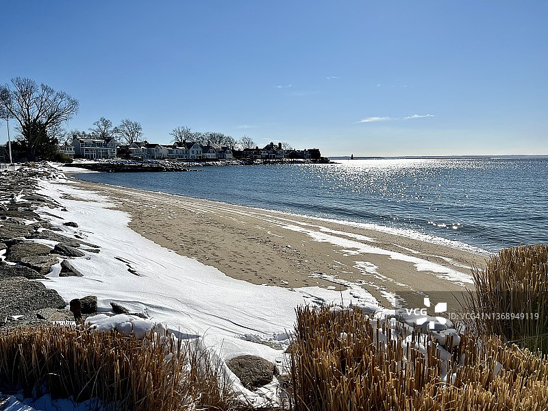 海滩上的雪景图片素材