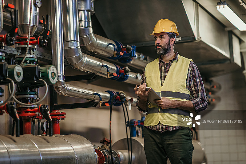 能源工厂工人图片素材