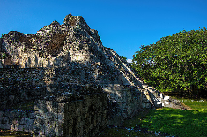 墨西哥坎佩切贝坎的X结构图片素材