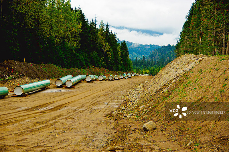 落基山脉的管道建设图片素材