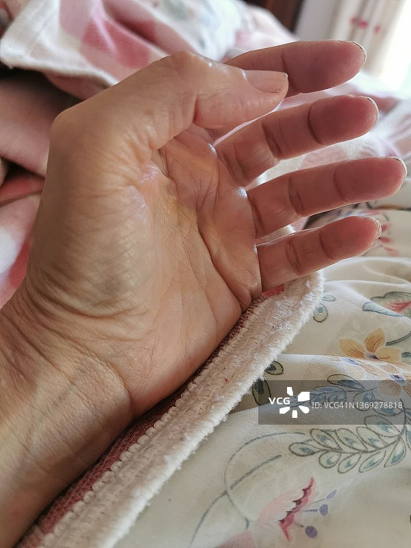 疼痛的手图片素材