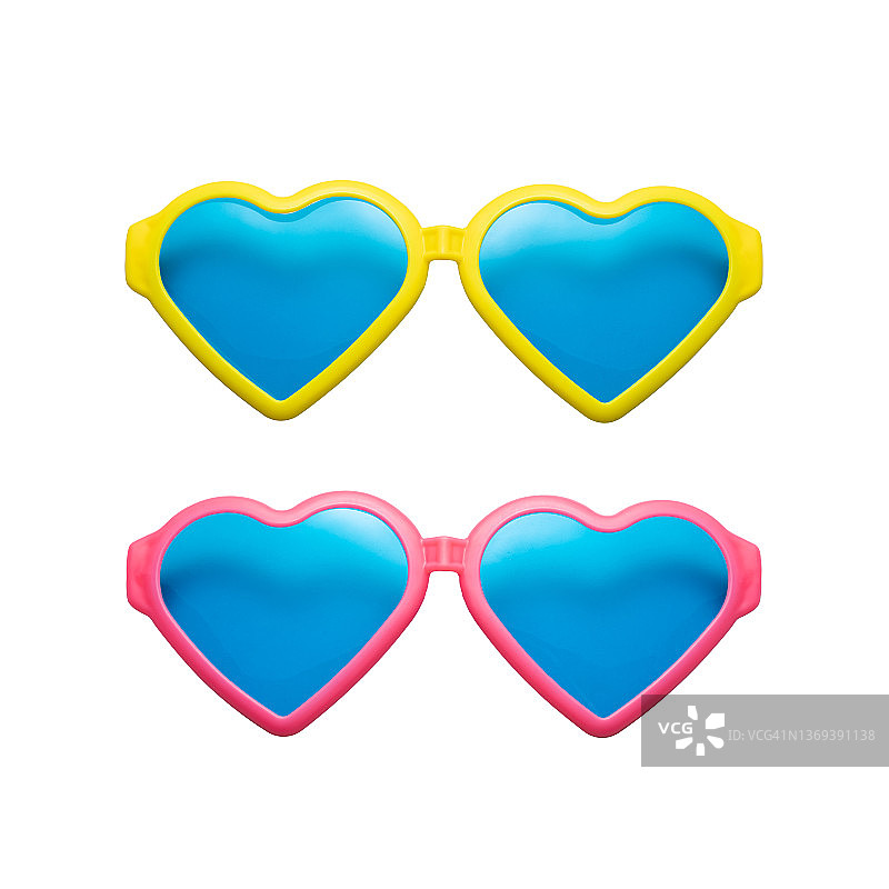 白色背景上的心形装饰眼镜图片素材