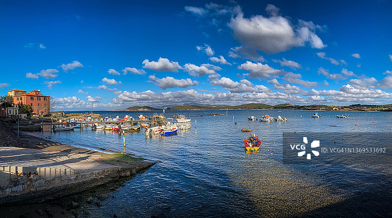 意大利托斯卡纳的Populonia  Baratti小径图片素材