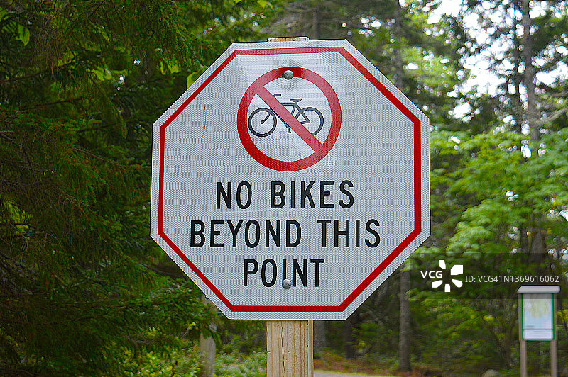 禁止自行车通行标志图片素材