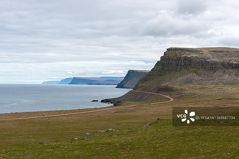 冰岛西峡湾拉特拉尔巴格道路图片素材