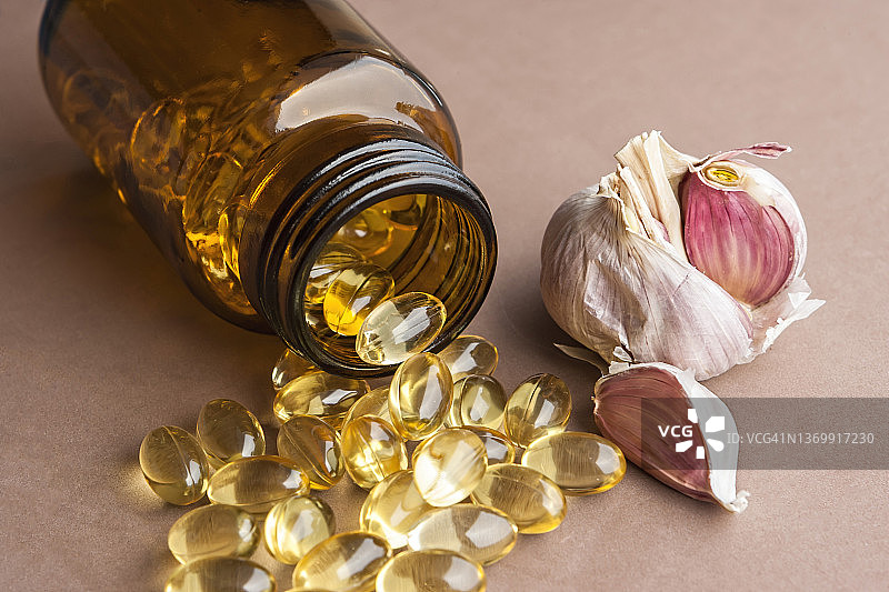 大蒜油胶囊图片素材