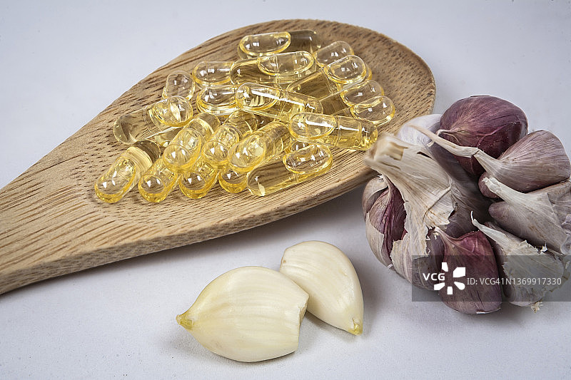 大蒜油胶囊图片素材