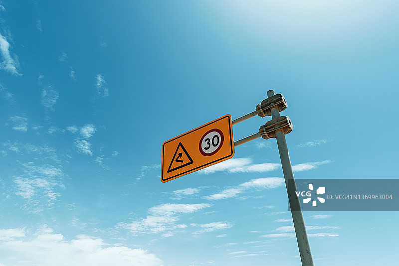 路标特写图片素材