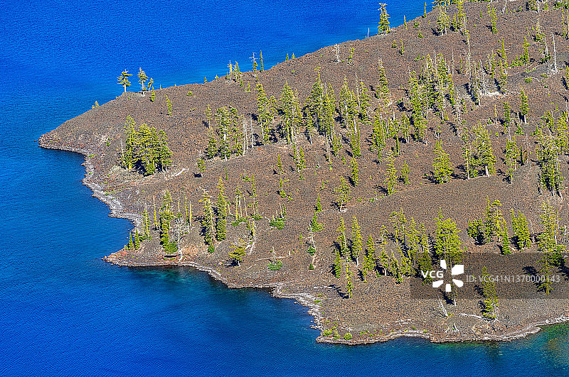 巫师岛岸边的长焦镜头图片素材